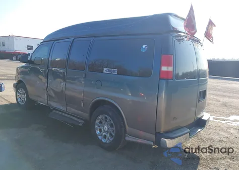 2005 Chevrolet Express Upfitter z USA, uszkodzony, nr VIN 1GBFG15T551207553